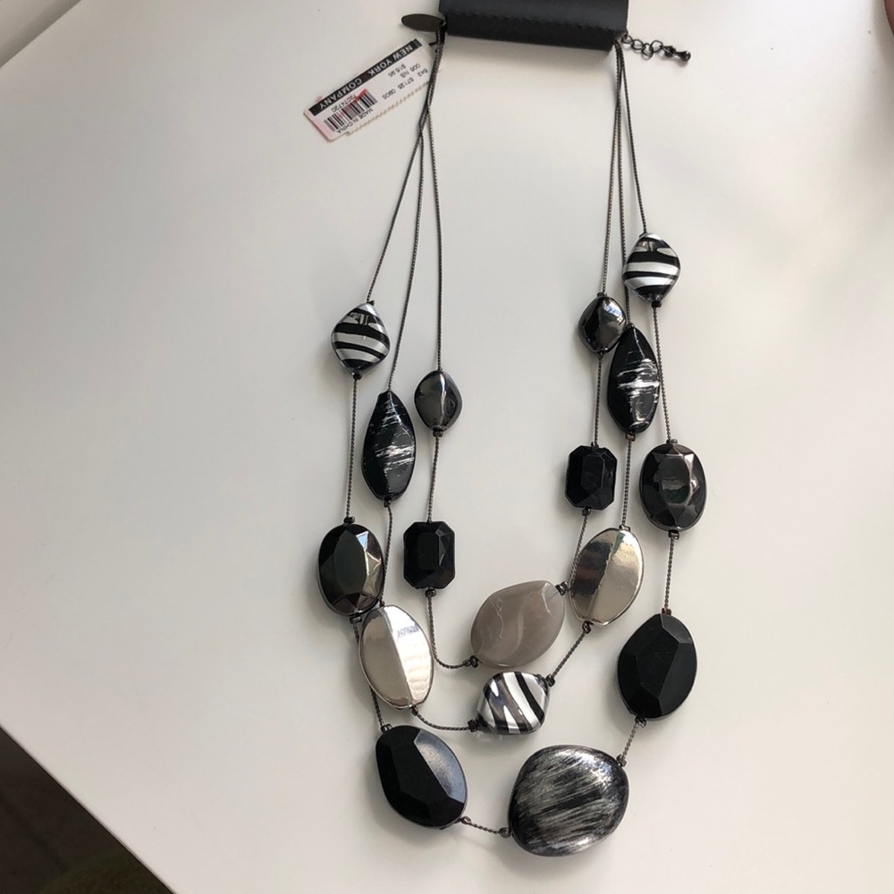 New York and company necklace